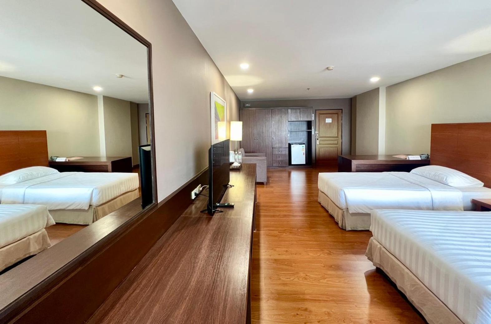 Bu Place Hotel Bangkok Exterior photo